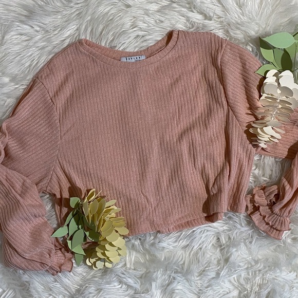 Favlux Fashion Blush Pink Cropped Sweater Size SM - Picture 1 of 7